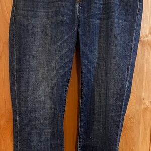 Women's Blue Jeans with Frayed Hem